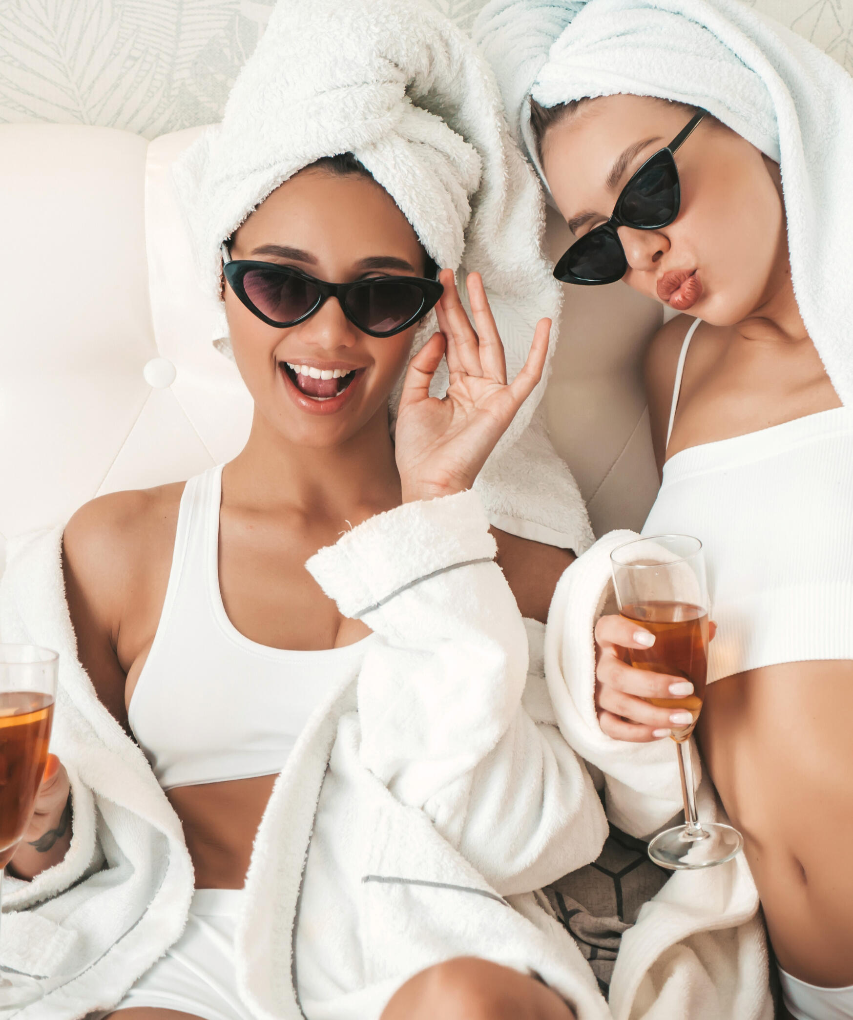 Mobile spray tan booking in Wellington Booking for two