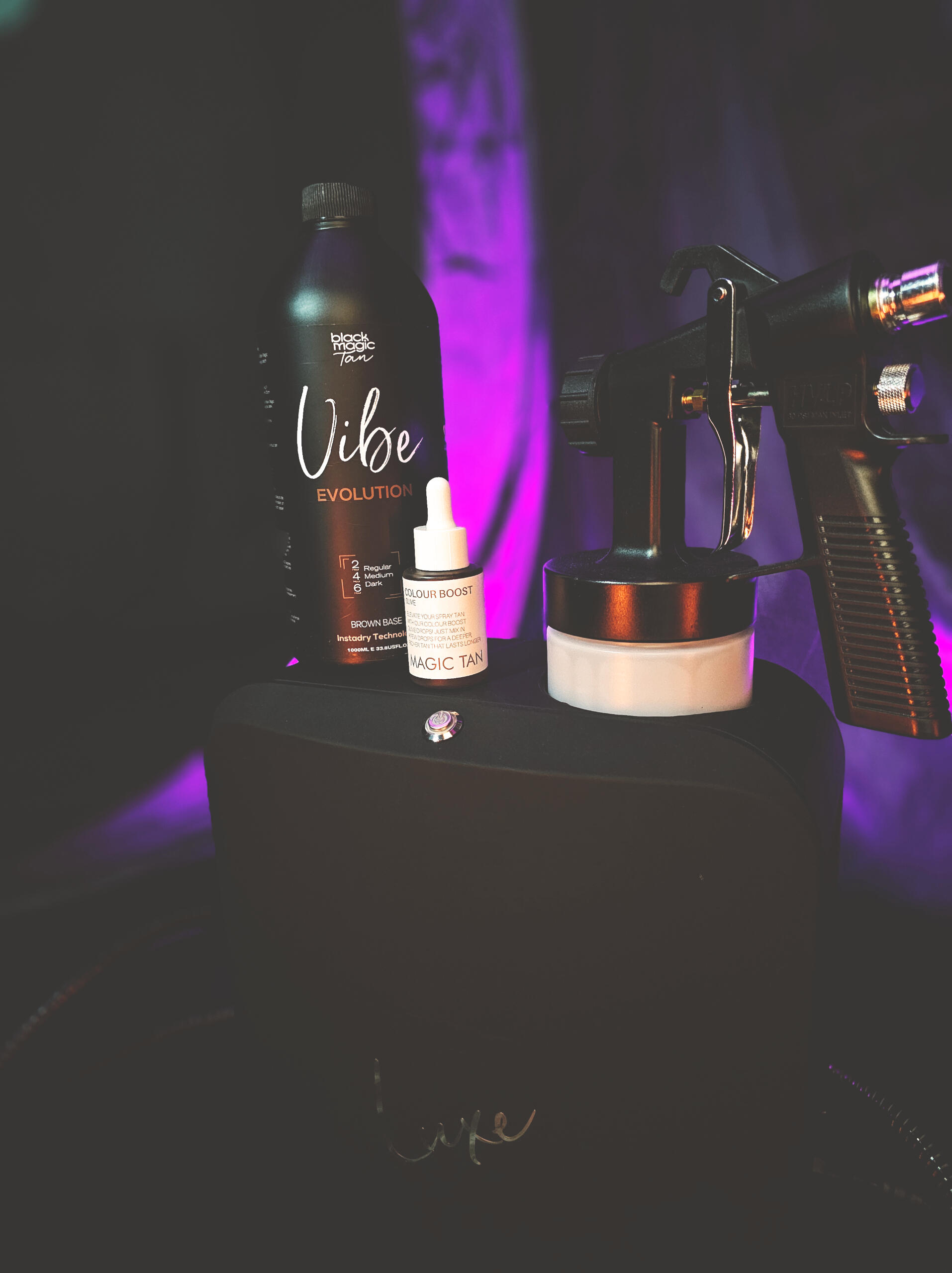 Mobile spray tan booking in Wellington Booking for two